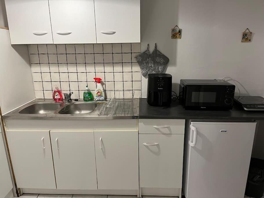 Joli Appartement Centre Невер Екстериор снимка