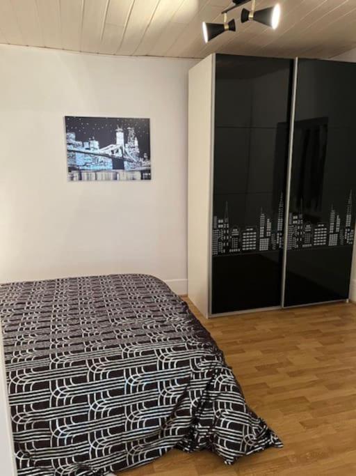 Joli Appartement Centre Невер Екстериор снимка